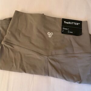 NEW TnaBUTTER Hi-Rise biker shorts in size S